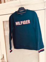 Tommy Hilfiger Sweatshirt Gr152 neuwertig Nordrhein-Westfalen - Niederzier Vorschau