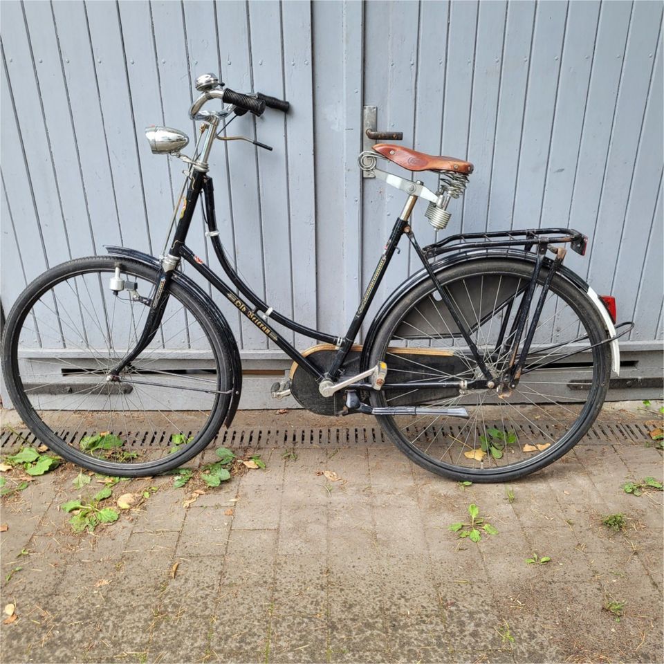 Old Vetran Damen Hollandrad 28" #205 in Halstenbek