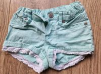 Jeans, Jeansshorts, hellblau/helltürkis, Größe 110 Berlin - Reinickendorf Vorschau