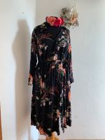 Schönes Blumenkleid Floral H&M Gr. 46 XXL Stuttgart - Vaihingen Vorschau