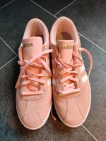 Adidas Sneaker rosė Gr.40 Niedersachsen - Hameln Vorschau
