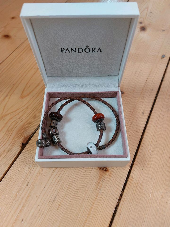 Pandora Lederarmband mit Charms in Nordrhein-Westfalen - Ratingen | eBay  Kleinanzeigen ist jetzt Kleinanzeigen