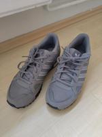Adidas ZX750 grau Sneaker Größe 42 / 8 / 8,5 Hessen - Bruchköbel Vorschau