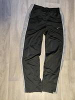 Nike trackpants Größe M Brandenburg - Schwarzheide Vorschau