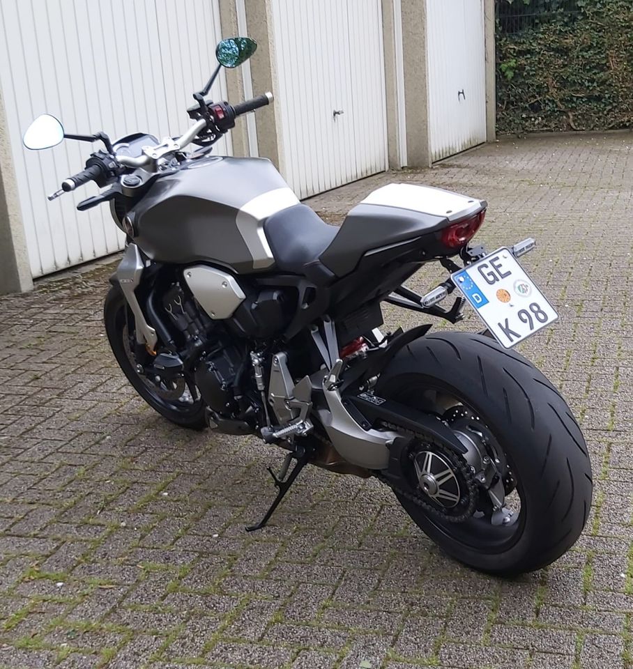 Honda Cb 1000R SC80 in Gladbeck