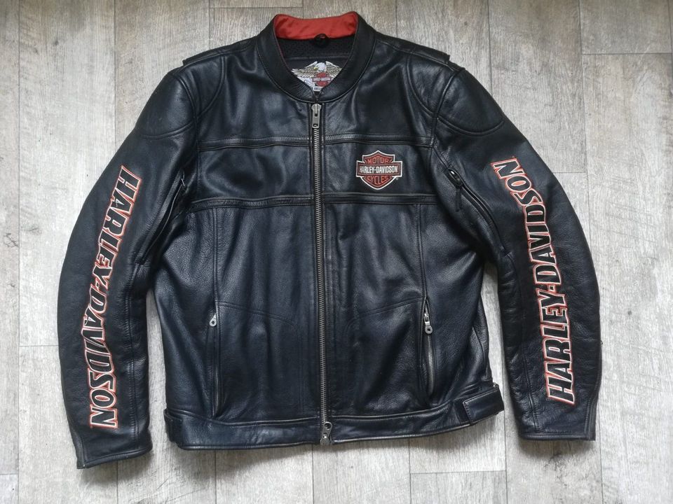 seltene originale Harley Lederjacke in Wiesa