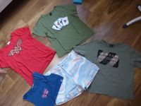 Kleider Set  Kleiderpaket 1 Shorts  3 Shirts Gr. 36/38 Nordrhein-Westfalen - Velbert Vorschau