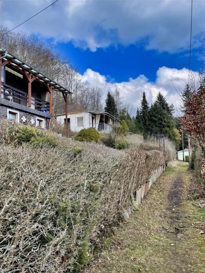 Idyllisches Gartengrundstück mit kleinem Haus zum Entspannen in Stadtroda