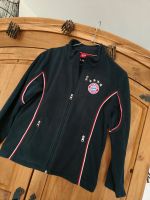 Dicke fleecejacke FC Bayern gr. 140 dunkel blau Nordrhein-Westfalen - Niederzier Vorschau