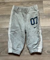 Graue Sporthose von Nike - Gr. 65-70 Berlin - Köpenick Vorschau