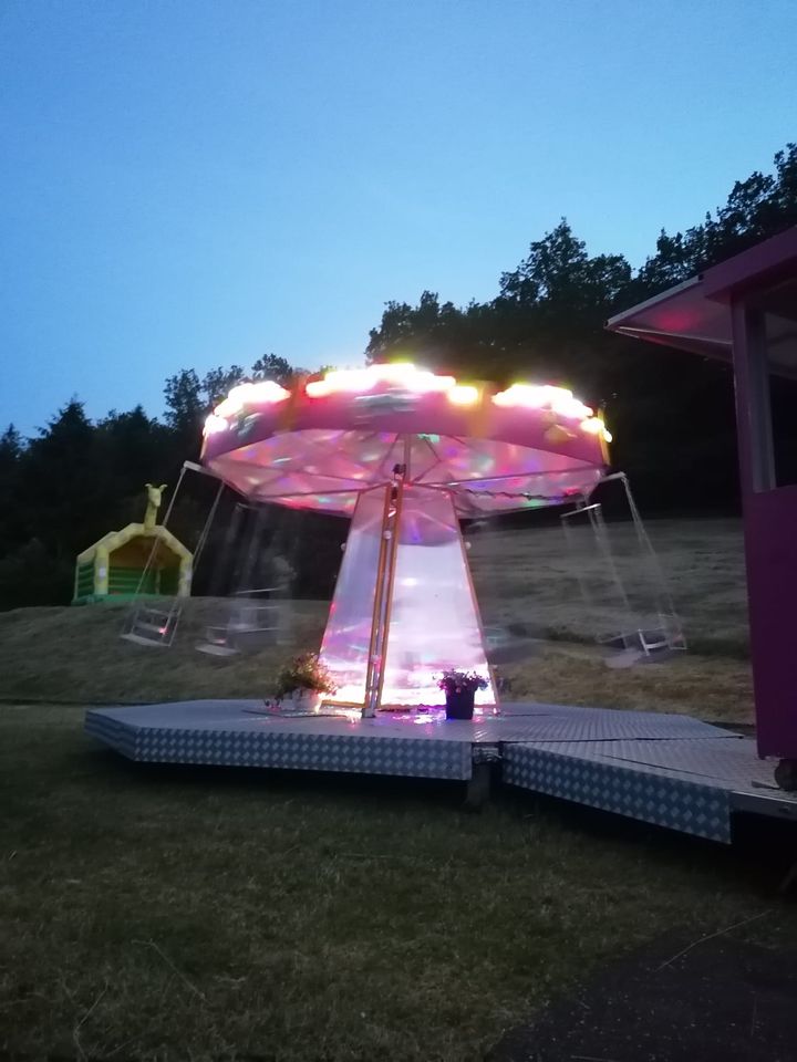 Kettenkarussell Kinder Karussell Schausteller Kirmes in Osnabrück