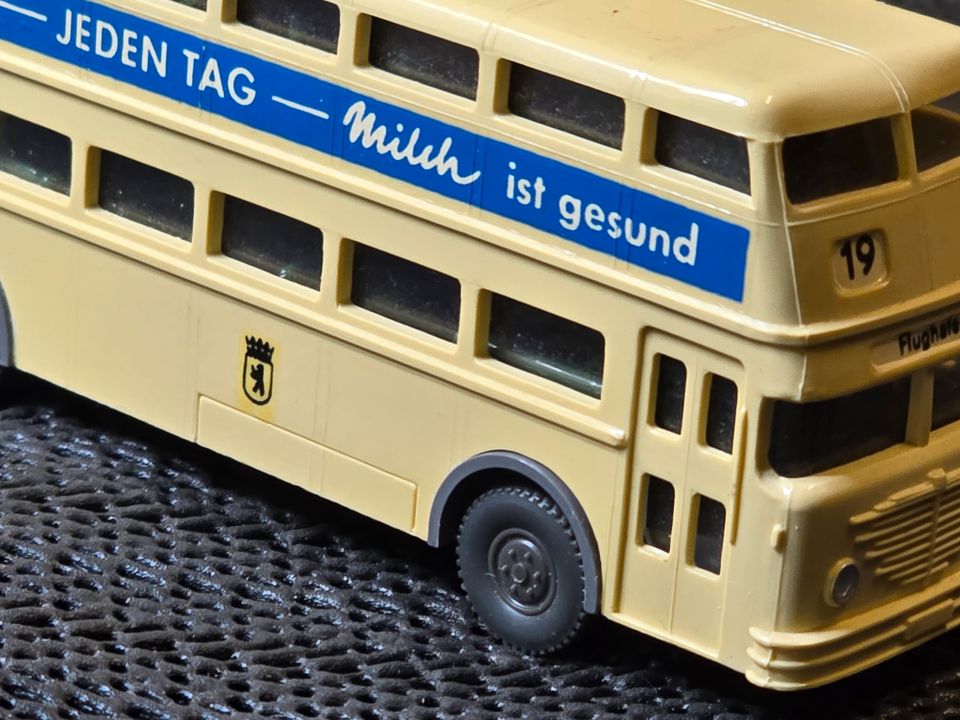 Modellbau Wiking Büssing D2 Doppeldecker Berlin Bus, Trinkt Milch in Recklinghausen