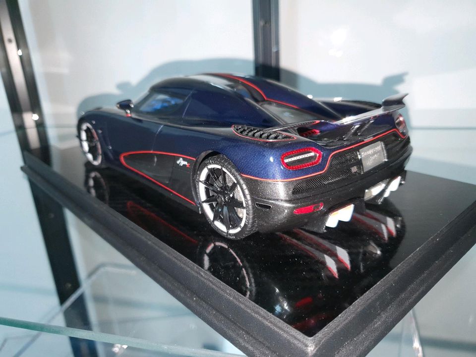 Koenigsegg Agera R Blue Carbon 1:18 Frontiart in Regensburg