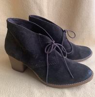 Tamaris Stiefeletten Gr. 42 dunkelbraun Wildleder Hessen - Herborn Vorschau