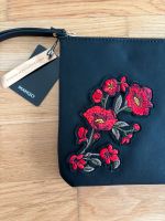 NEU Mango Clutch mit Blumen Applikationen Berlin - Mitte Vorschau