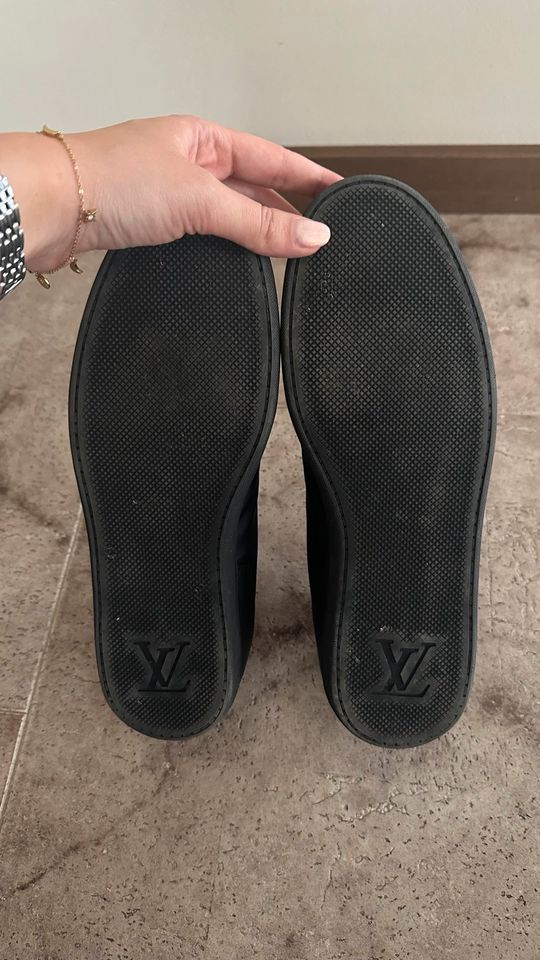 Louis Vuitton Sneaker in Hamburg