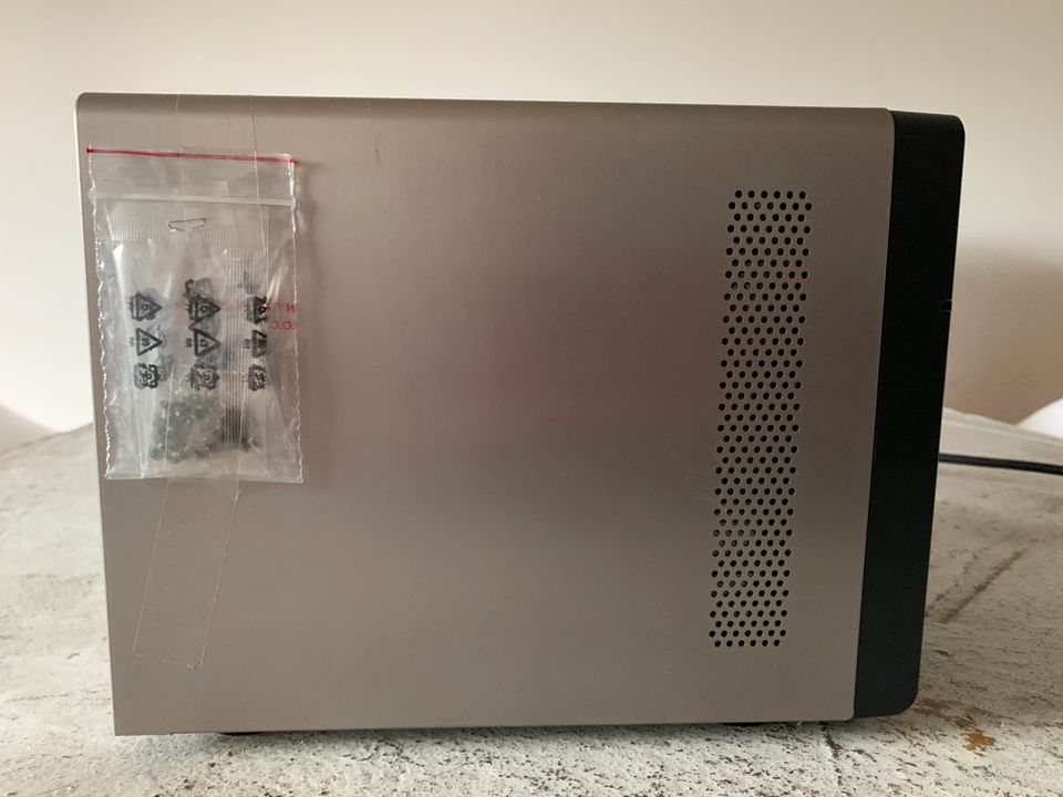 QNAP 559 pro+ NAS | 8TB | 5-Tray in Düsseldorf