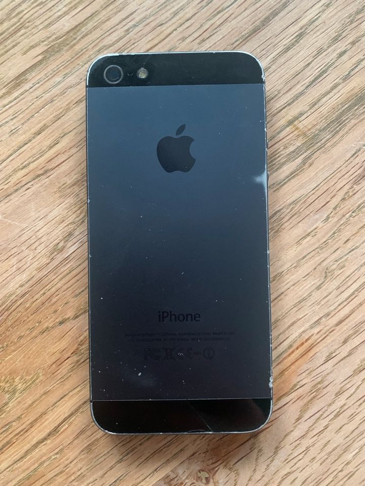 iPhone 5 ohne Zubehör in Teningen