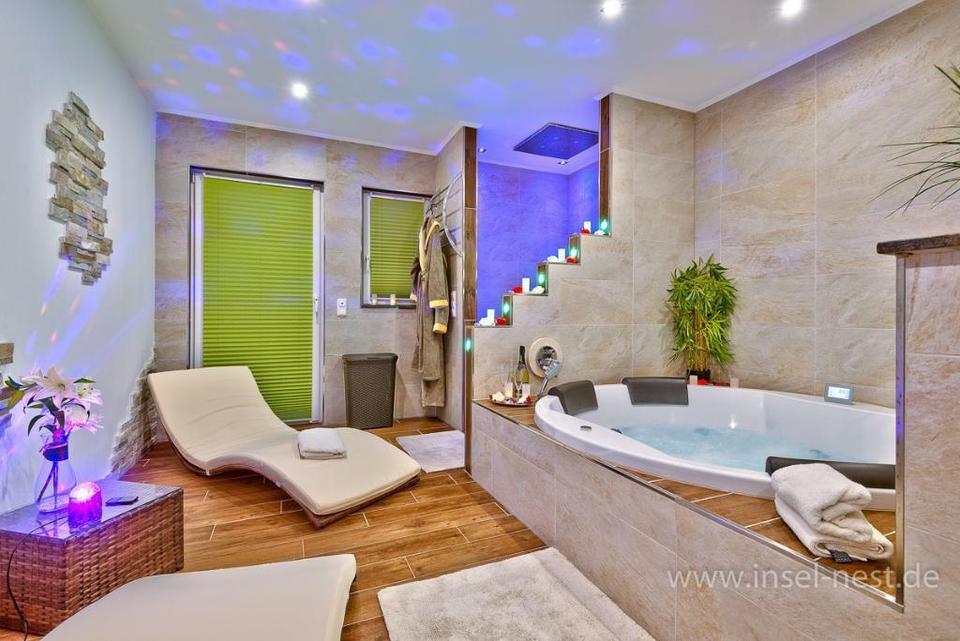 TRAUM WOCHENENDE Paradies mit eigenem Whirlpool + Sauna im Zimmer in Elsdorf