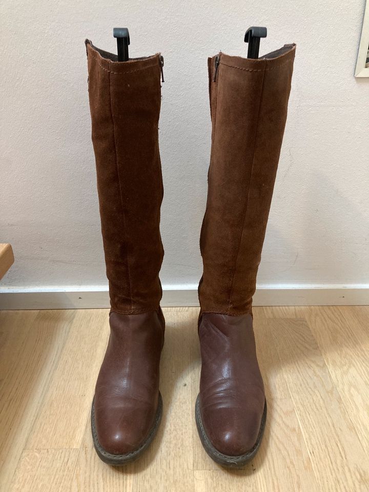 Braune Stiefel, Gr. 39, wenig Absatz in Hannover