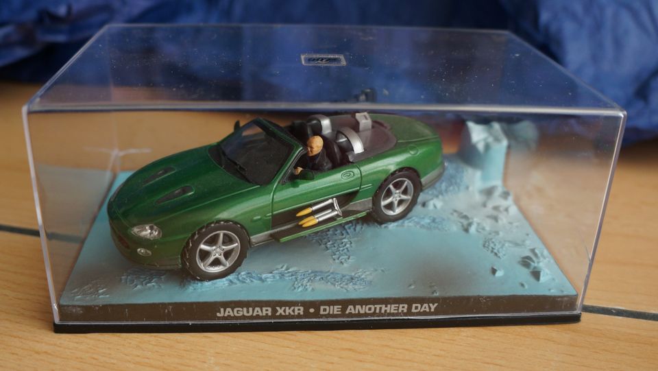 James Bond Collection Jaguar XKR, Mustang Mach 1 in Berg bei Neumarkt i.d.Opf.