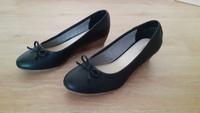 Ballerinas schwarz (Damen, Gr. 38) Niedersachsen - Heiningen (Niedersachsen) Vorschau