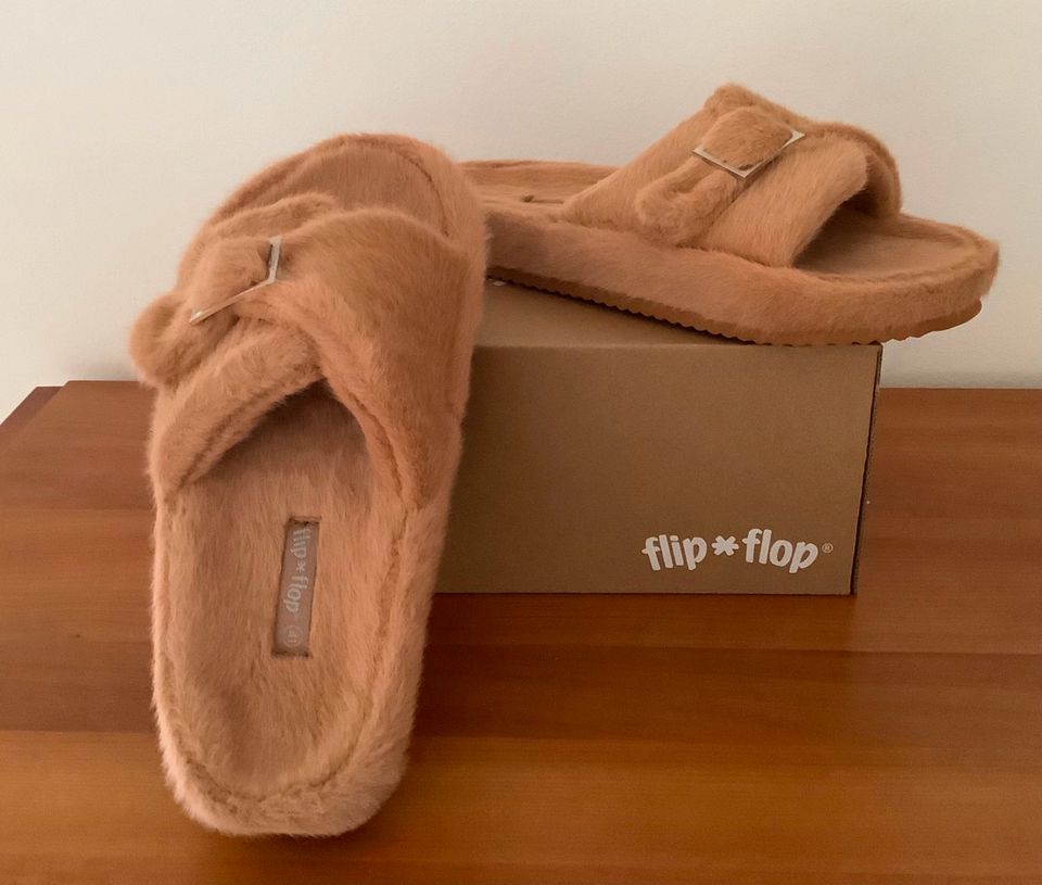 Flip Flop fur*buckle Pantoffel mit Zierschnalle Neu !! in Rödermark