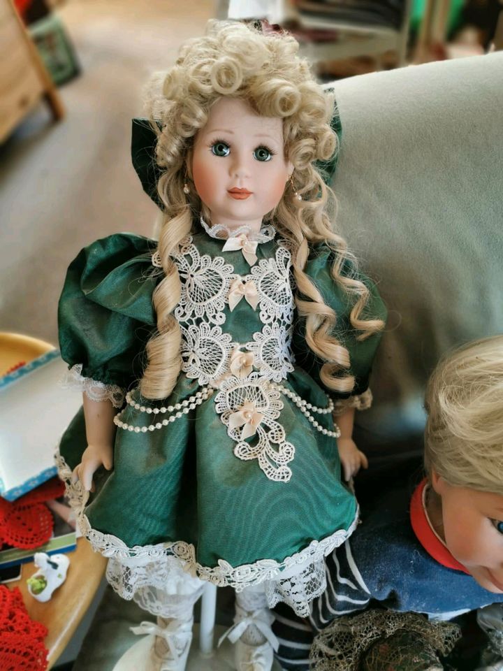 20 Sammlerpuppen, teilweise Franklin heirloom dolls in Bad Neuenahr-Ahrweiler