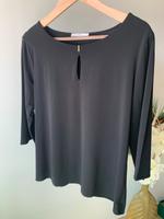 Hugo Boss, Charmante Bluse fein & elegant, in Schwarz Brandenburg - Potsdam Vorschau