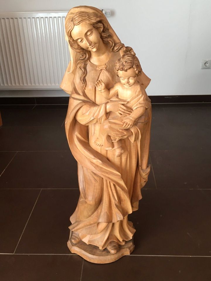 Marienfigur/Muttergottes mit Jesuskind/ Madonna in Heroldsbach