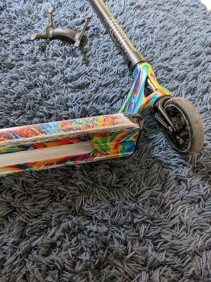 Blunt Scooters Stuntroller Kinderroller Roller Neupreis 198€ in Arberg