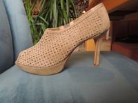 ungetragene sehr bequeme High Heels (NP 169,--) Bayern - Mering Vorschau