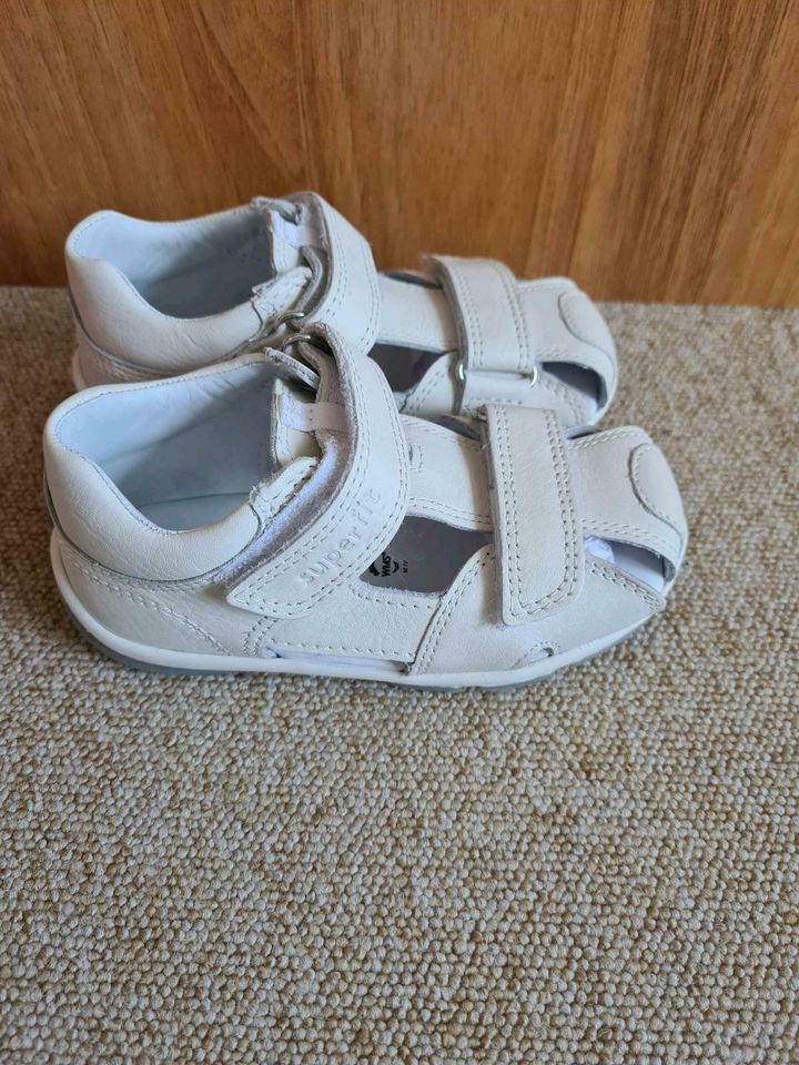 2 x Superfit Sandalen Leder weiß NEU Gr. 23 weite M IV ovp in Berlin