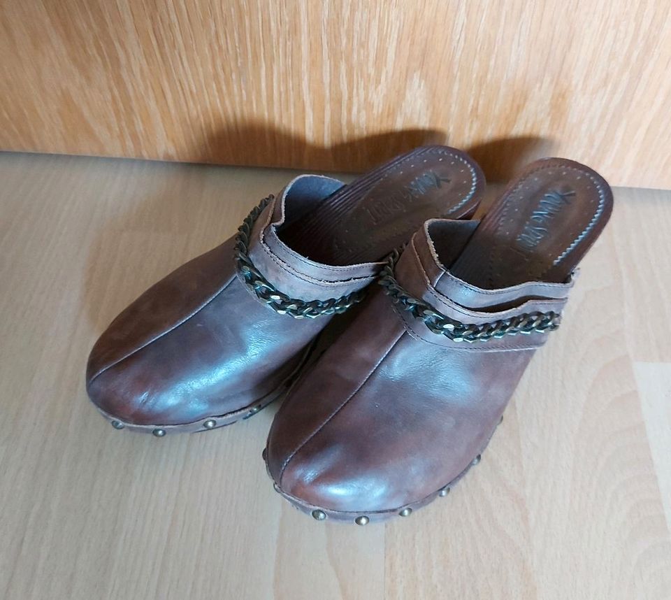 Pantolette, Clogs mit Nieten,  Boho retro in Troisdorf