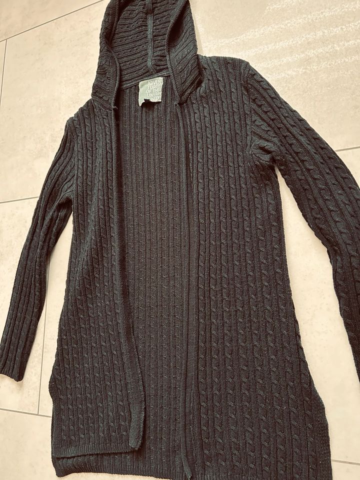 Strickjacke Zopfmuster Cardigan  kurz Mantel Strick Gr.L  schwarz in Dortmund