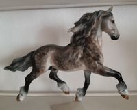 MODELLPFERD BREYER FRIESE dappl ROSE GRAY CM JCLAUS USA LSQ Hessen - Oberursel (Taunus) Vorschau