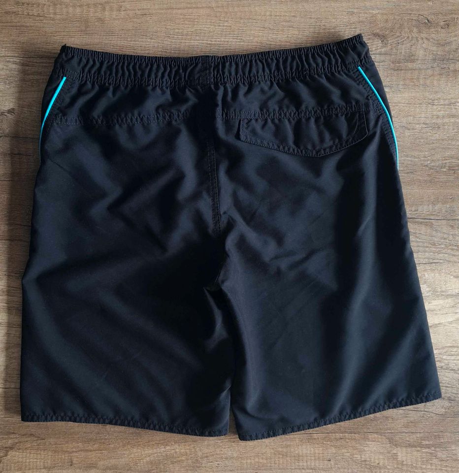 Adidas Badeshorts 164 cm in Moers