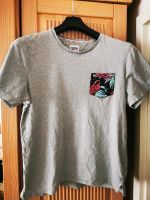 Tommy Hilfiger T-Shirt Grau XL mit Brusttasche Düsseldorf - Pempelfort Vorschau