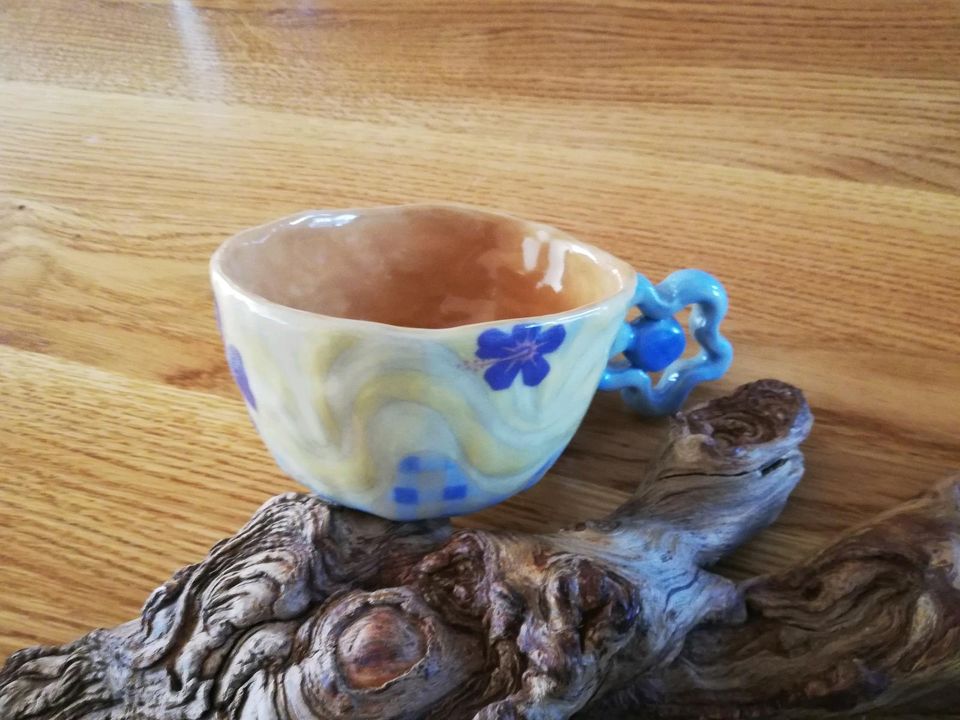 Handgetöpferte Tasse Handarbeit mit Glasur in Pattensen