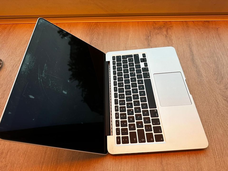 MacBook Pro 13,  2016 in Hattingen