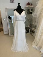 Boho Brautkleid mit Stufenrock Gr. M Nordrhein-Westfalen - Kürten Vorschau