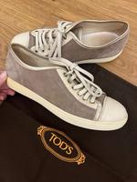 Tod‘s Tod’s Sneaker Turnschuh Damen 36/37 Weiß Beige Neuhausen-Nymphenburg - Neuhausen Vorschau