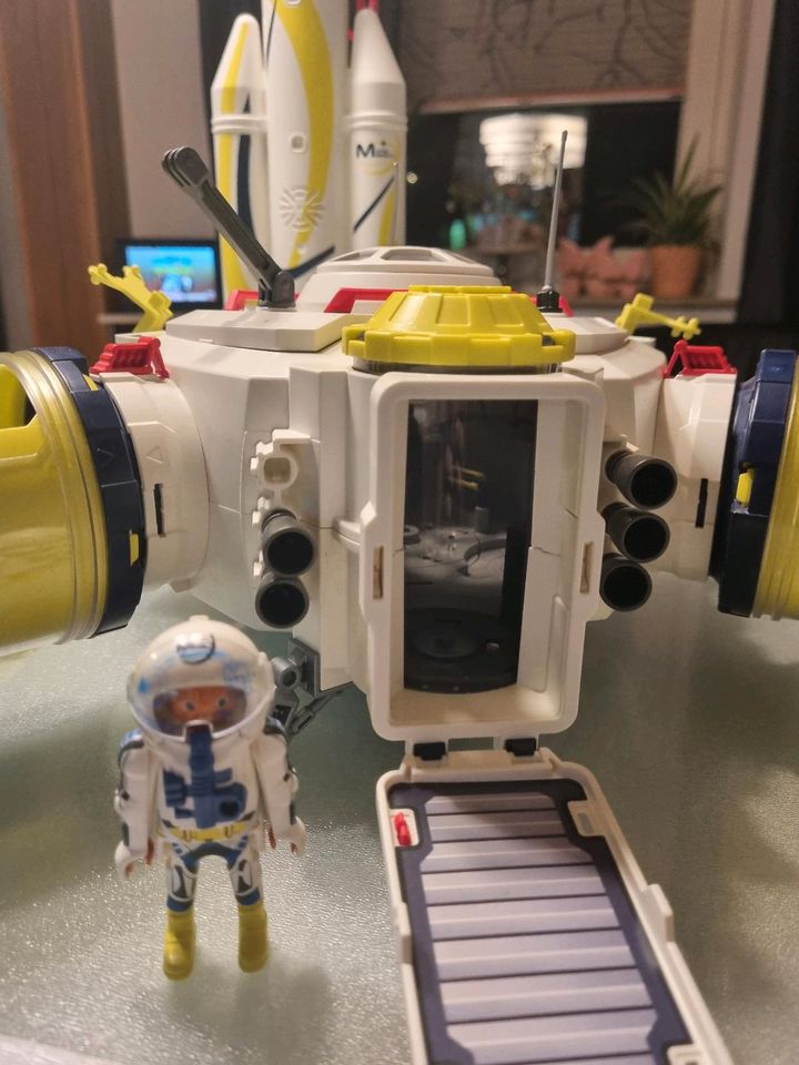 Playmobil Raumstation konvolut in Herten
