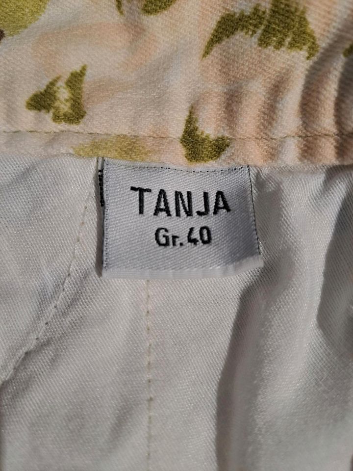 Damenhose grün/braun/beige gemustert Gr.40 von Joy in Freigericht