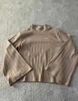 Nike Oberteil Turtleneck beige weite Ärmel Pulli 34 XS Hessen - Geisenheim Vorschau