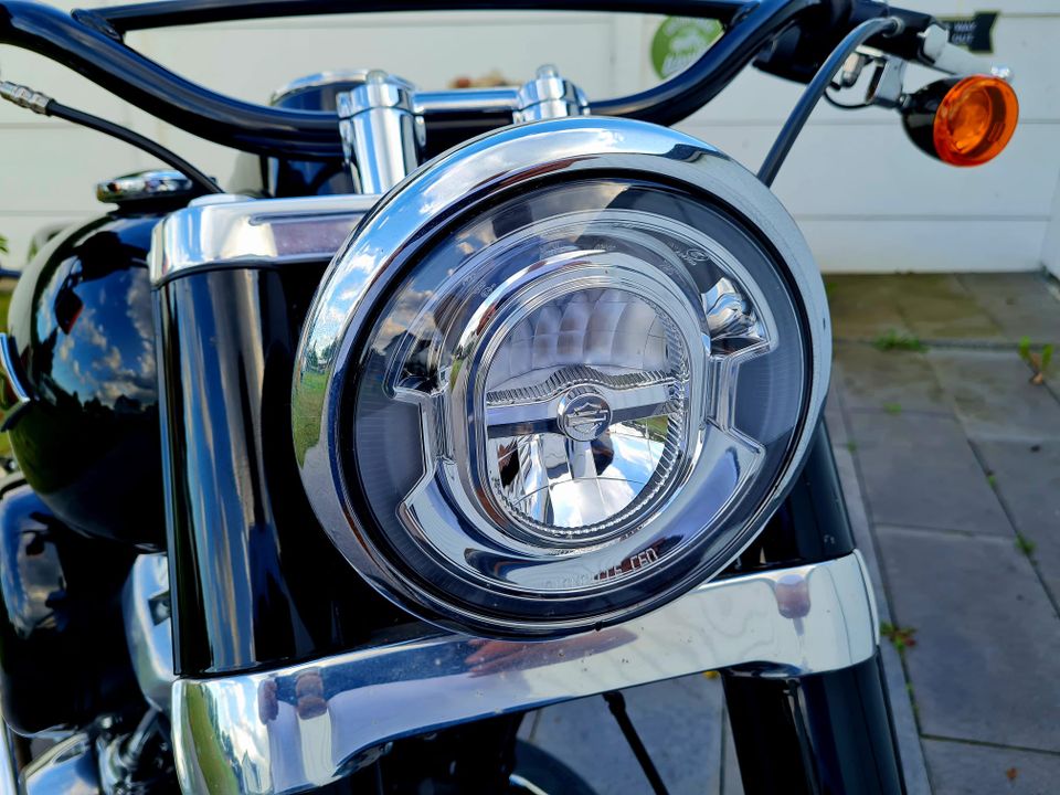 Harley-Davidson Softail Slim 107 mit Garantie in Ueckermuende