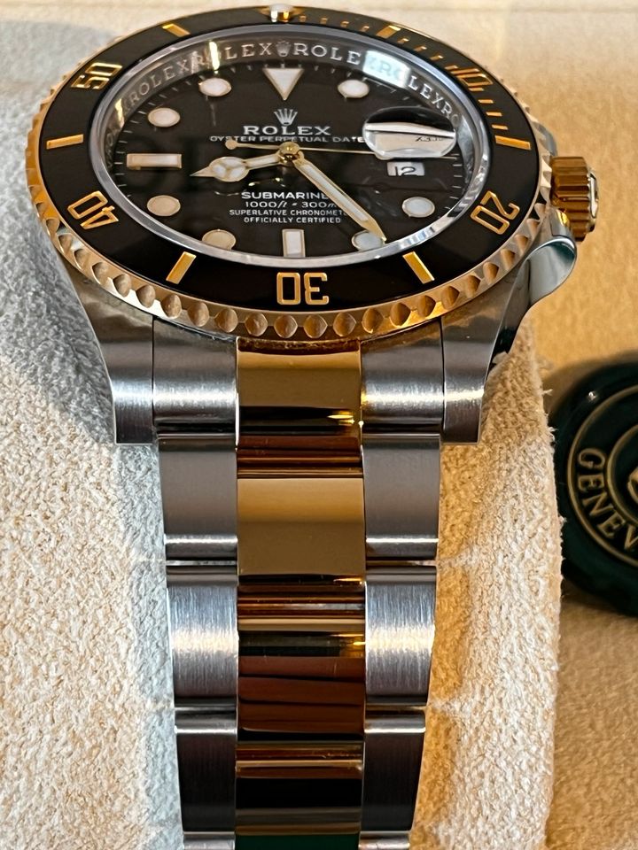 Rolex Submariner Stahl Gold Neu aus 9/2023 in Leck