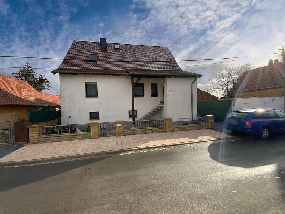 Großes, modernisiertes EFH mit Wintergarten und Garage vor den Toren Erfurts zu verkaufen! in Straußfurt