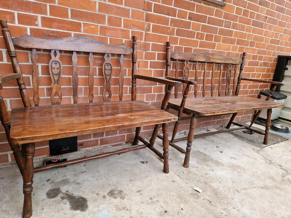 Holz bank und Stühle in Martfeld