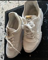 Michael Kors Schuhe, weiß, Gold, Größe 37 Schleswig-Holstein - Alveslohe Vorschau